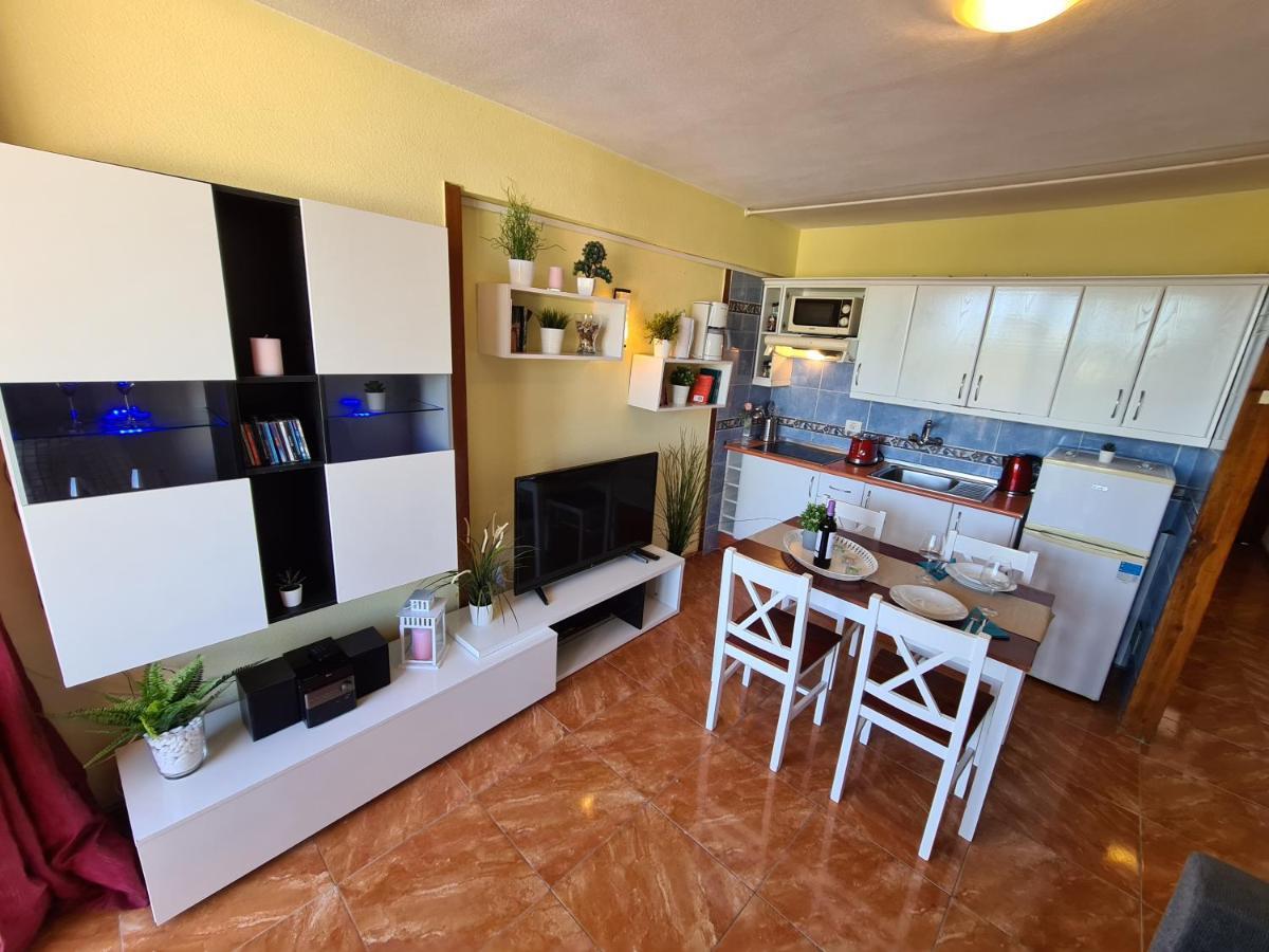 Apartmán Vida Loca Only 190 Meters To The Sea, Balcony, Sea View, Pool, Wifi Playa Feñabe Exteriér fotografie