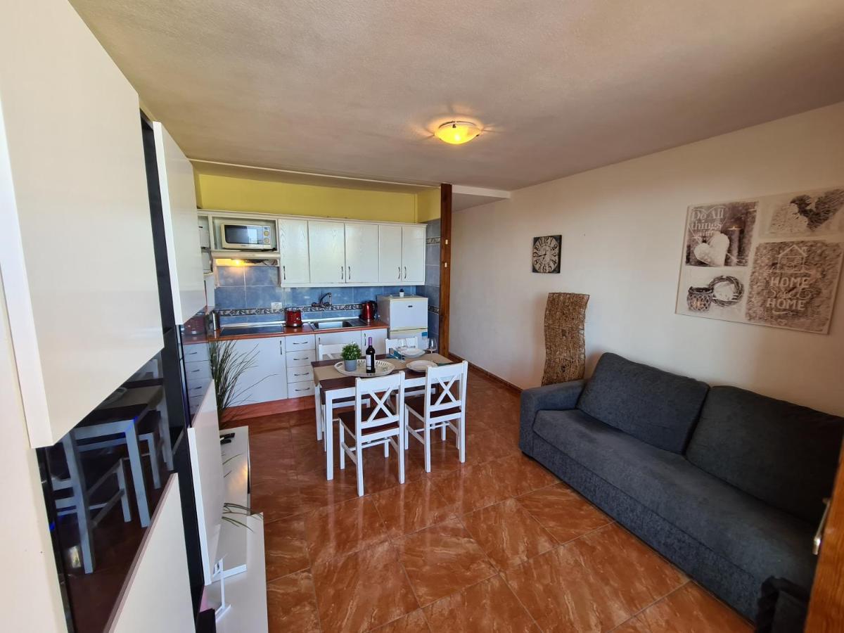 Apartmán Vida Loca Only 190 Meters To The Sea, Balcony, Sea View, Pool, Wifi Playa Feñabe Exteriér fotografie