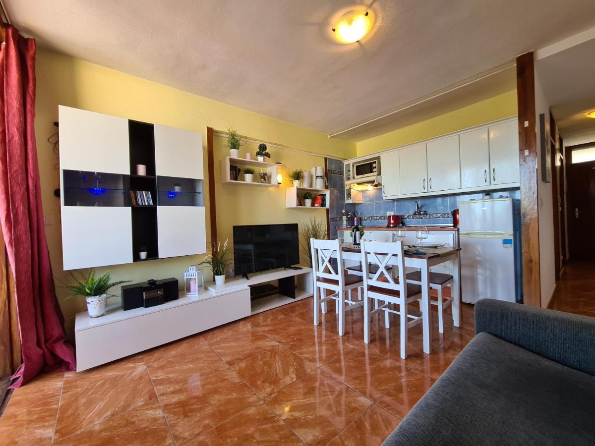 Apartmán Vida Loca Only 190 Meters To The Sea, Balcony, Sea View, Pool, Wifi Playa Feñabe Exteriér fotografie
